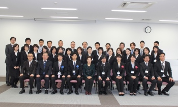 入社式